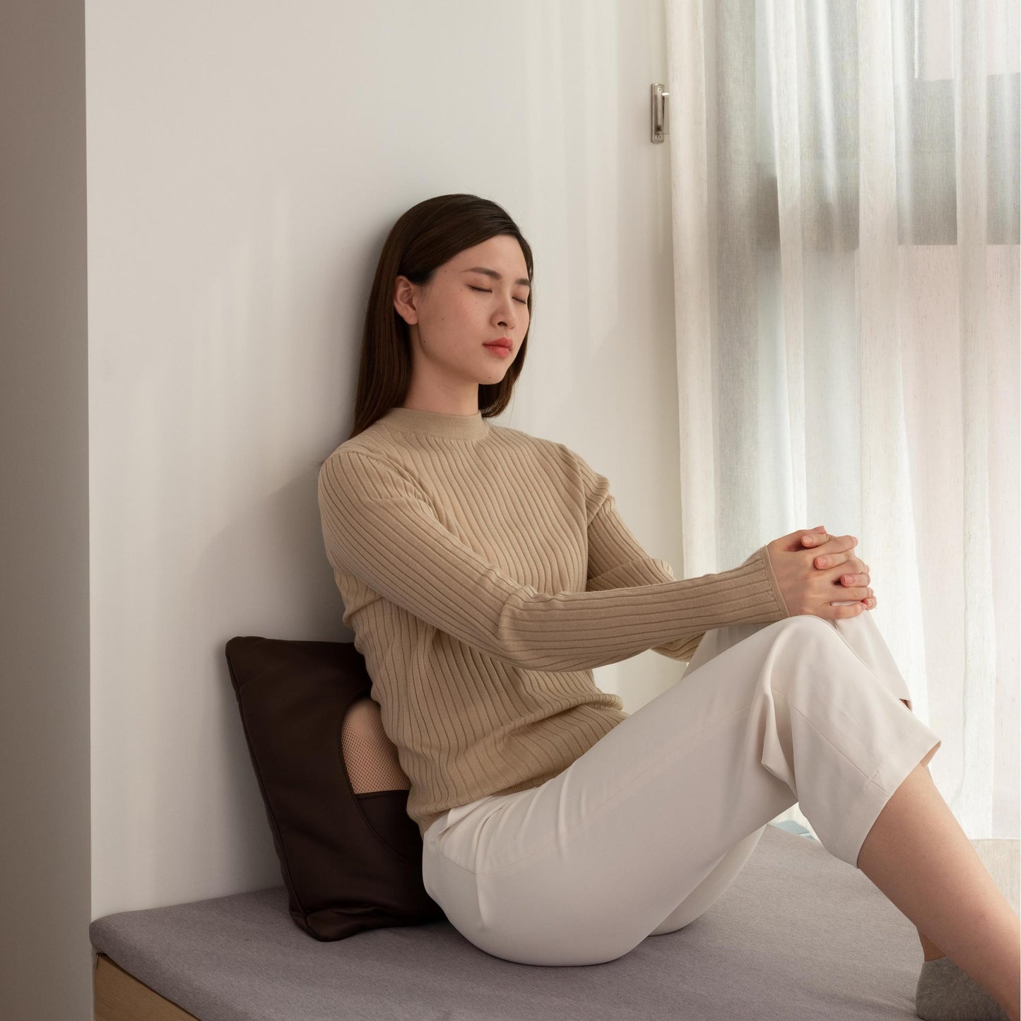Breo - BM2001 Back Massager