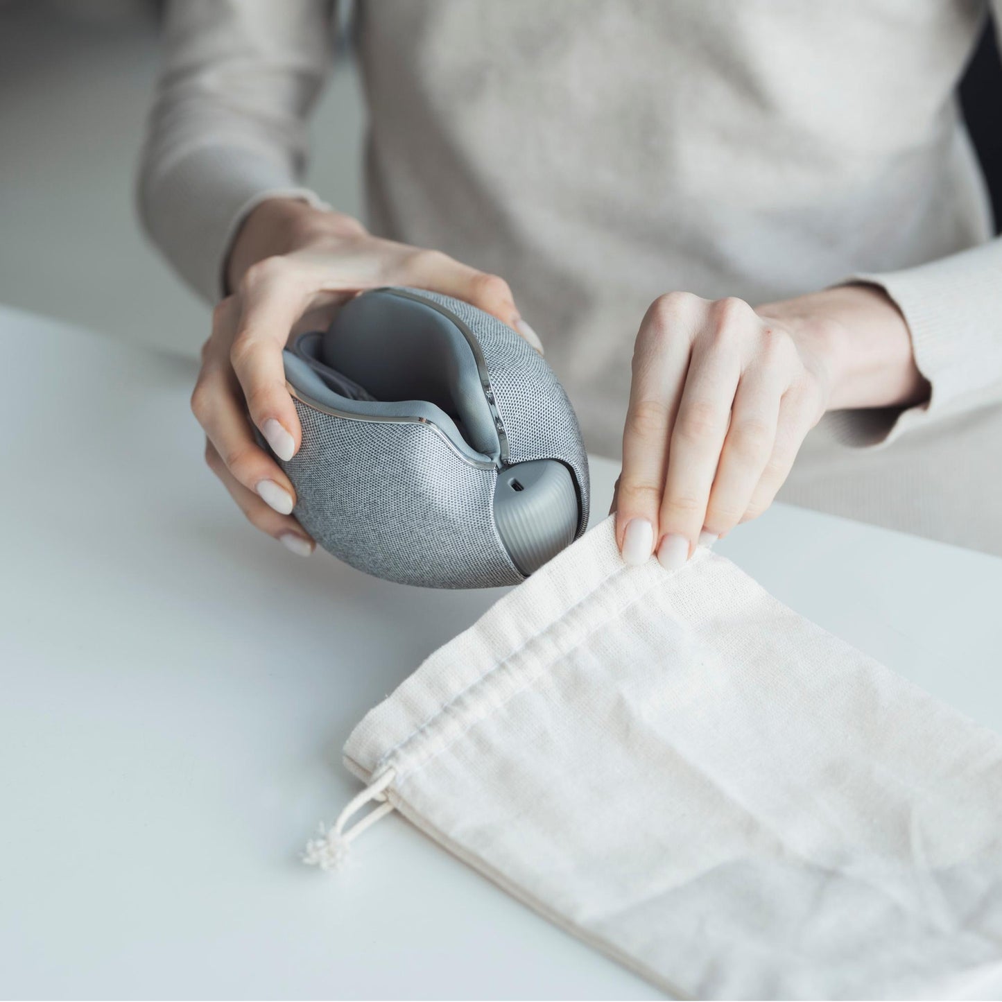Breo - iSee M Eye Massager